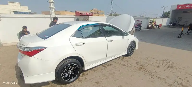 Rent GLI Corolla with driver in Lahore
