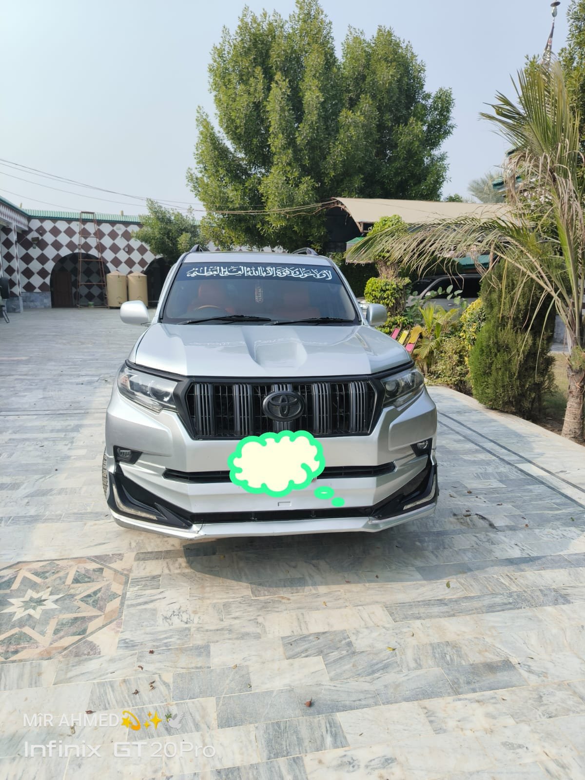 Front view of bulletproof Toyota Prado B6+