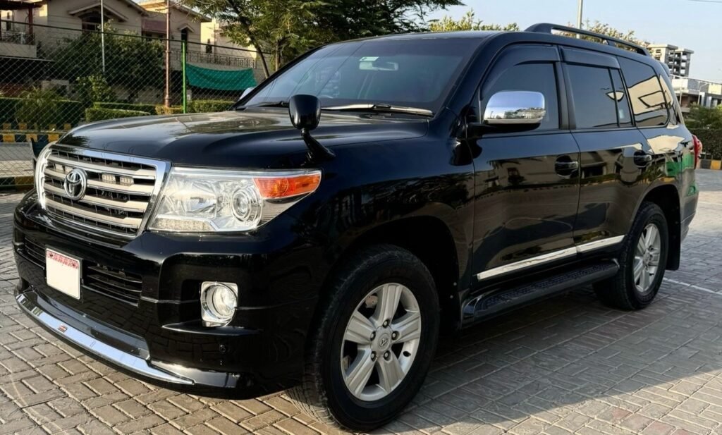 Bulletproof V8 for Rent in Faisalabad