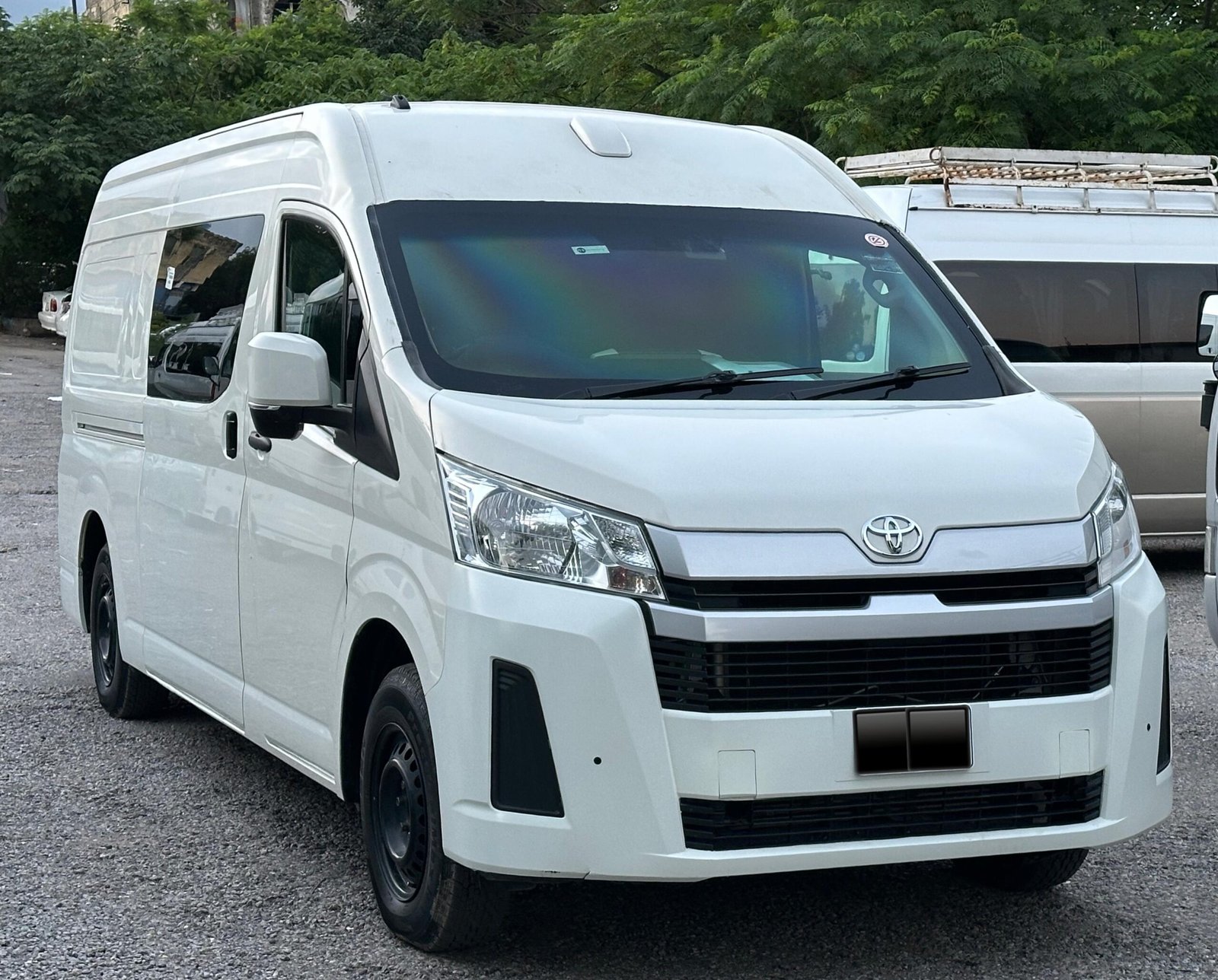 Secure bulletproof van rental Lahore for embassy & corporate use