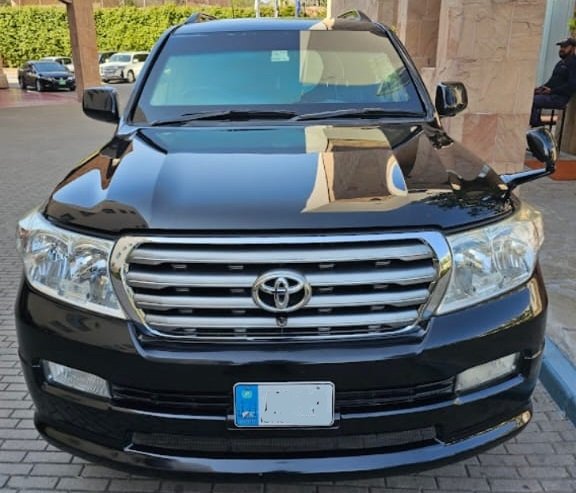 Bulletproof Land Cruiser V8 Islamabad