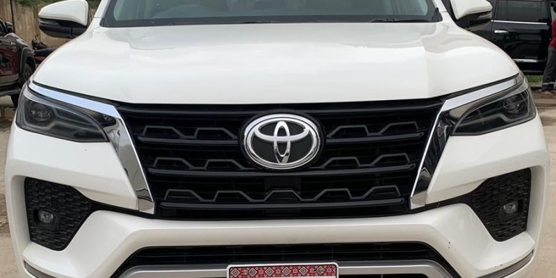 Peshawar Fortuner Secure Rental Bulletproof Fortuner Vehicle Quetta